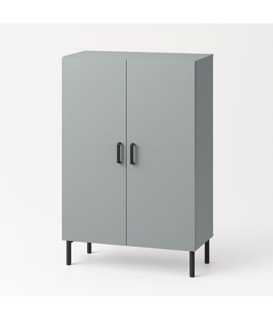 Szafa z półkami i podwójnymi drzwiami