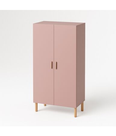 Szafa z półkami i podwójnymi drzwiami